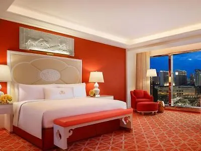 Wynn Palace Macau 5*,
